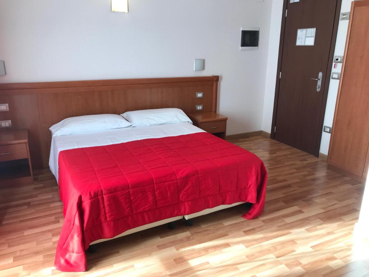 Hotel Donnini Assisi Eksteriør billede