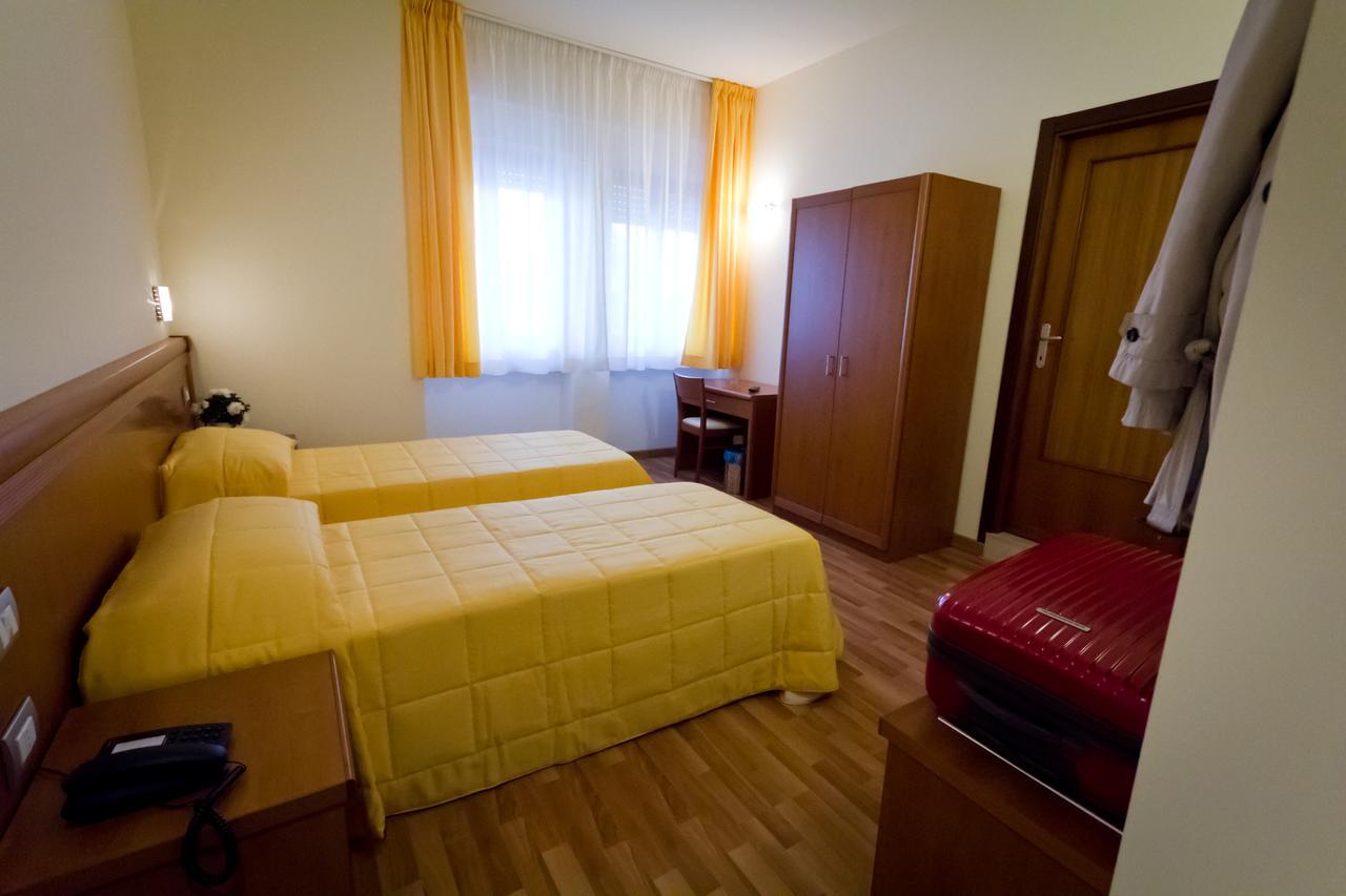 Hotel Donnini Assisi Eksteriør billede