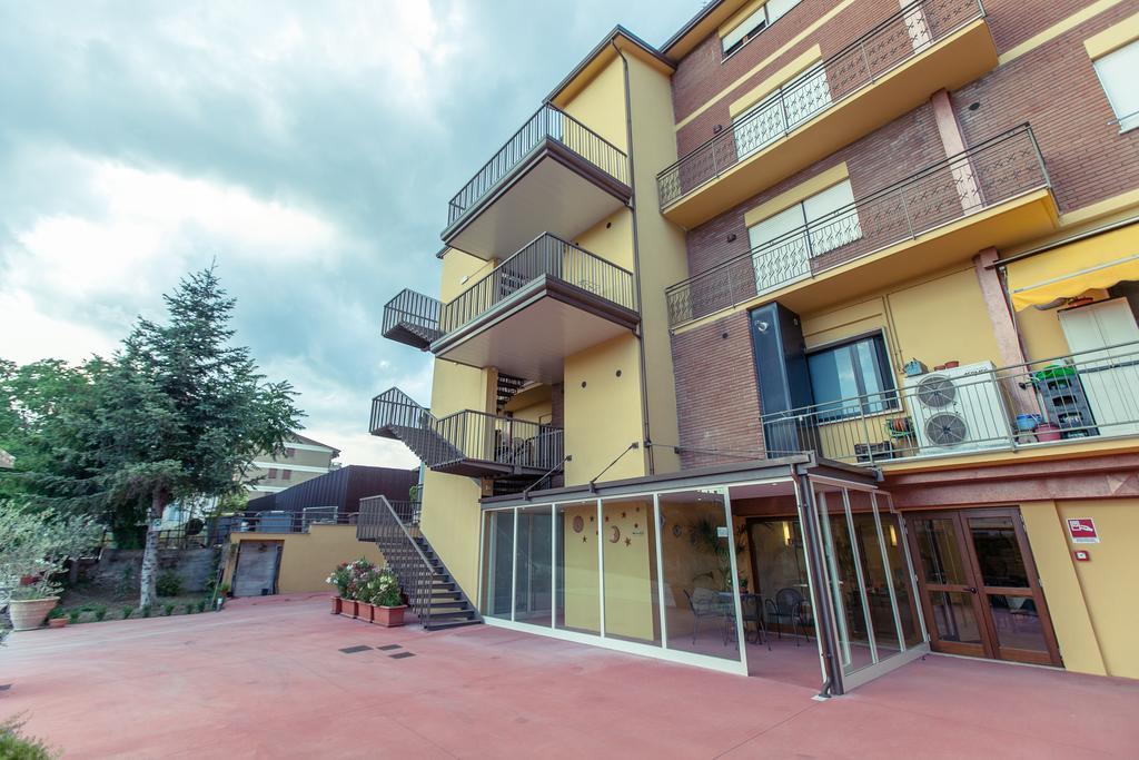 Hotel Donnini Assisi Eksteriør billede